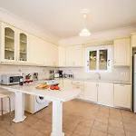 Kismet By Villa